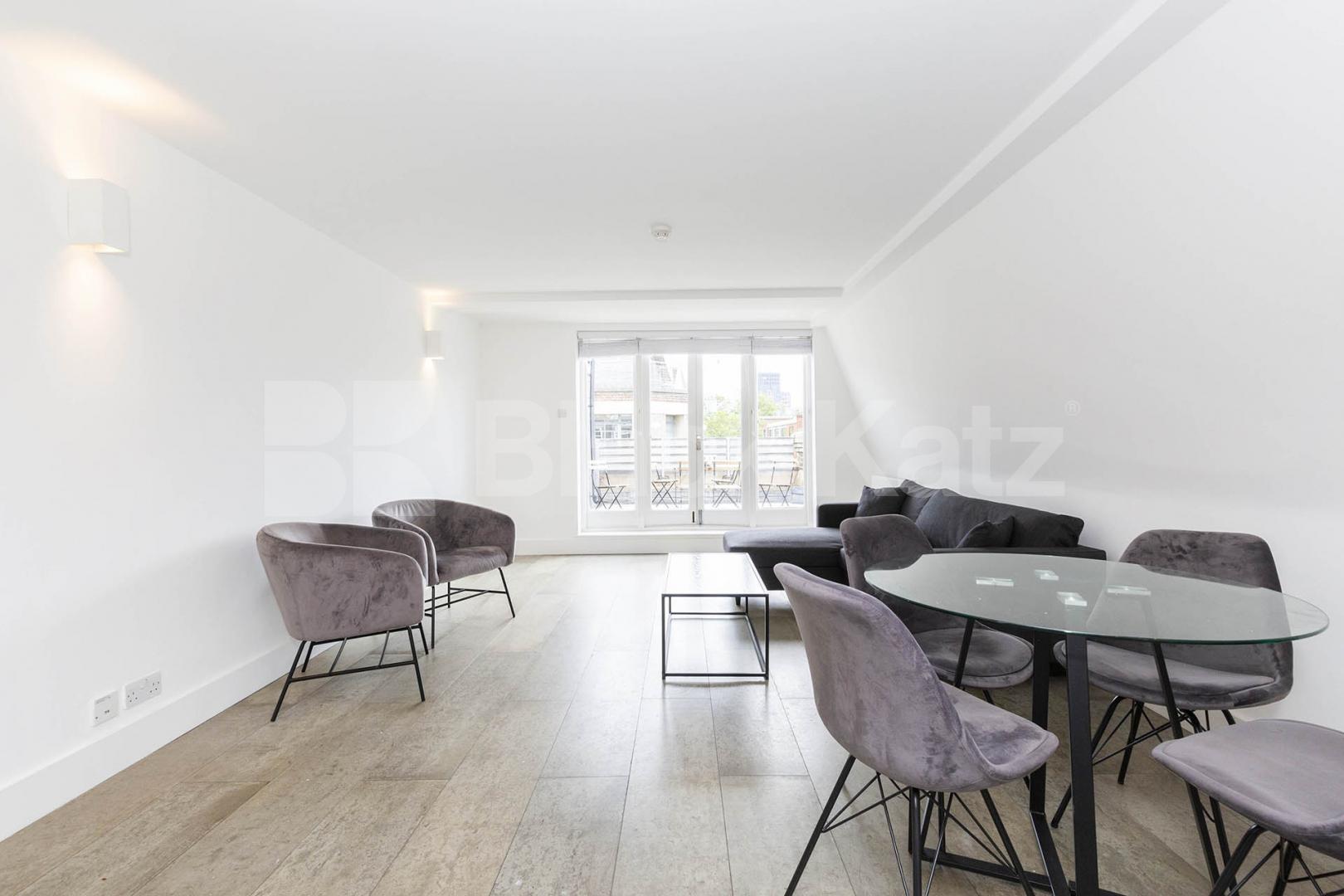 3 bed 2 bath within a warehouse conversion with private south facing terrace Berry Street, Clerkenwell